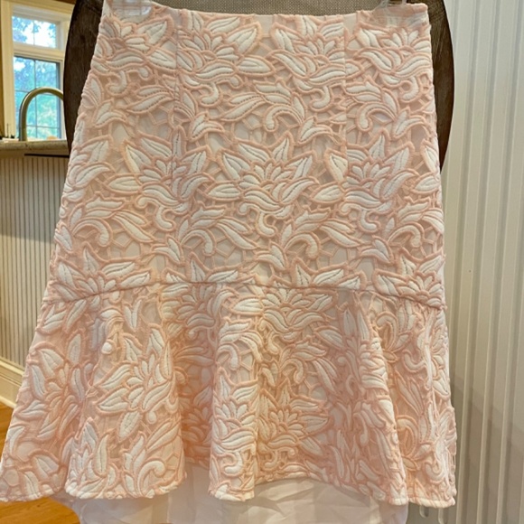 Women’s light pink Club Monaco skirt - Picture 4 of 4
